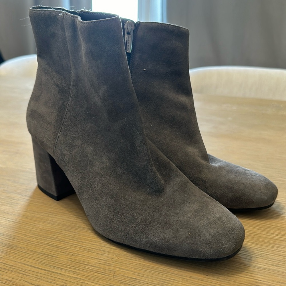 NWOT Vince Camuto Kalyca 7.5 M